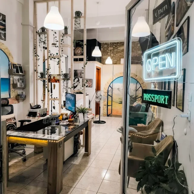 ΓΡΑΜΨΑ ΕΡΑΤΩ – ERATO GRAMPSA – ΦΩΤΟΓΡΑΦΟΣ – ΚΑΛΥΒΕΣ ΑΠΟΚΟΡΩΝΑΣ ΧΑΝΙΩΝ