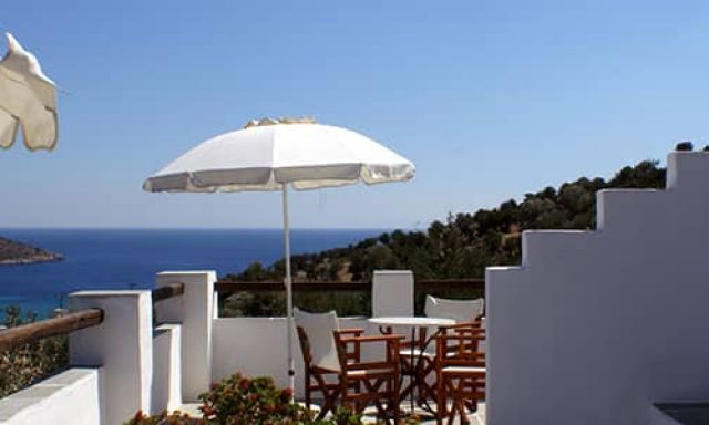 ΜΑΚΑΡΩΝΑ ΑΙΚΑΤΕΡΙΝΗ – VILLA TSIONI – ΕΝΟΙΚΙΑΖΟΜΕΝΑ ΔΩΜΑΤΙΑ – ΠΛΑΤΥΣ ΓΥΑΛΟΣ ΣΙΦΝΟΣ ΚΥΚΛΑΔΕΣ