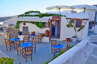 THE OLD BARBER SHOP – ΚΑΦΕ ΜΕΖΕΔΟΠΩΛΕΙΟ ΟΥΖΕΡΙ – ΕΜΠΟΡΕΙΟ ΣΑΝΤΟΡΙΝΗ ΚΥΚΛΑΔΕΣ