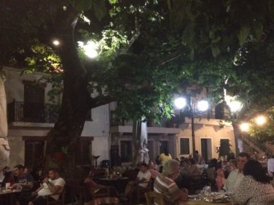 ΣΠΥΡΟΥ ΓΕΩΡΓΙΟΣ – ΤΑΒΕΡΝΑ ΕΣΤΙΑΤΟΡΙΟ Η ΜΟΥΡΙΑ – ΣΤΕΝΗ ΔΙΡΦΥΟΣ ΕΥΒΟΙΑ