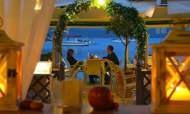 TAVERNA GALINI – ΣΑΡΑΚΙΝΟΣ – ΕΣΤΙΑΤΟΡΙΟ ΤΑΒΕΡΝΑ – ΑΓΙΟΣ ΣΤΕΦΑΝΟΣ ΣΙΝΙΕΣ ΚΕΡΚΥΡΑ