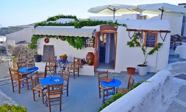 THE OLD BARBER SHOP – ΚΑΦΕ ΜΕΖΕΔΟΠΩΛΕΙΟ ΟΥΖΕΡΙ – ΕΜΠΟΡΕΙΟ ΣΑΝΤΟΡΙΝΗ ΚΥΚΛΑΔΕΣ