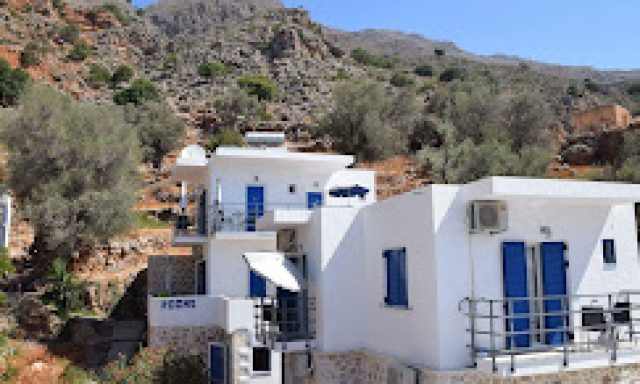 BEZHANI P. ALMA –  JOHN AKROYALI – ΕΝΟΙΚΙΑΖΟΜΕΝΑ ΔΩΜΑΤΙΑ – ΛΟΥΤΡΟ ΧΩΡΑ ΣΦΑΚΙΩΝ ΧΑΝΙΑ